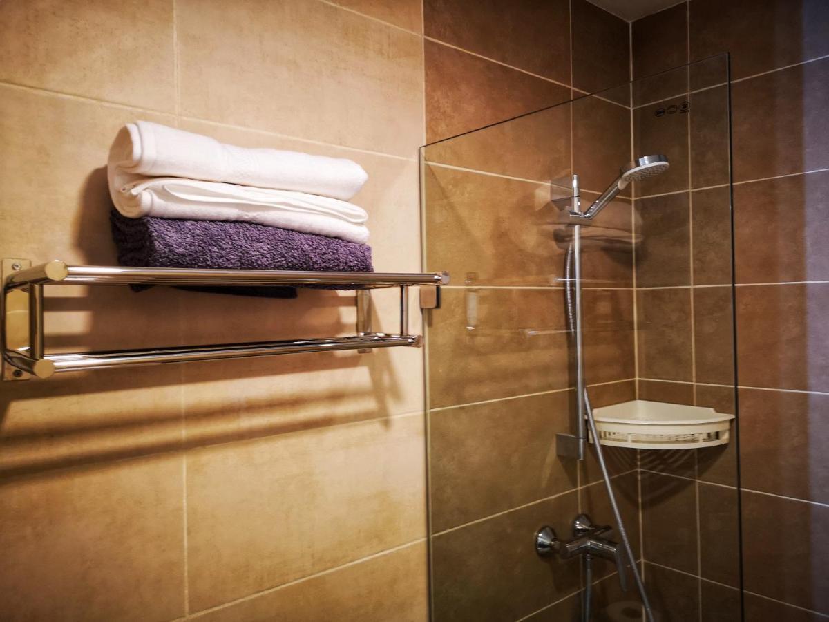E14, Forest View Apartments, Deposit Required To Confirm Booking Kololi Eksteriør billede